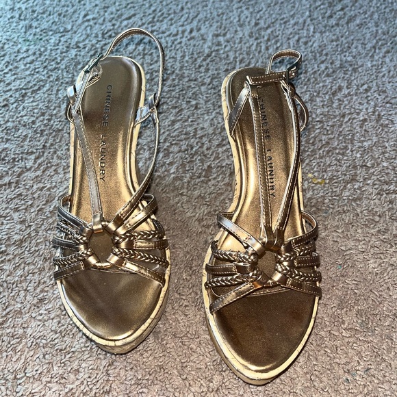 Chinese laundry wedges 6 1/2 - Picture 3 of 5